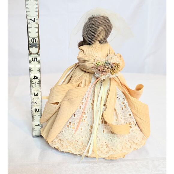 Vintage Bride Corn Husk Doll 7" Tall, 6" Wide Primitive Rustic Delicate - Picture 4 of 5